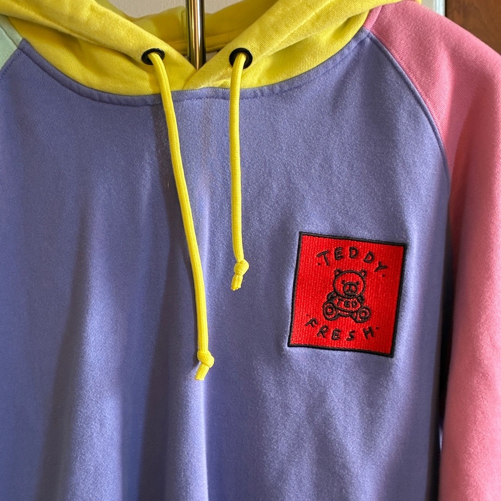 Color Block Hoodie with Patch - Picture 2 of 5